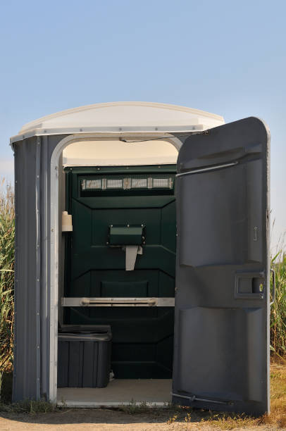 Portable Toilet Options We Offer in Dos Palos, CA